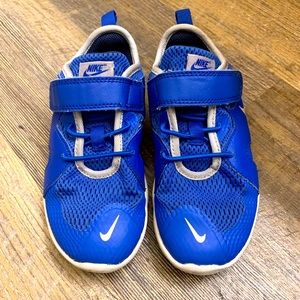 Boys Nike Flex Tennis Shoes Sz. 12.5